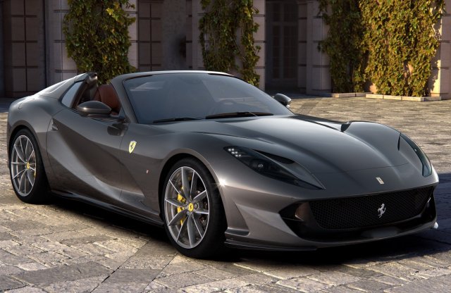 Újra orrmotoros V12-es kabriót gyárt a Ferrari