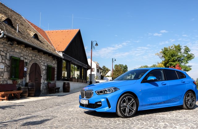 Fronthajtás ide, vagy oda, többet ad az új 1-es BMW – Kipróbáltuk!
