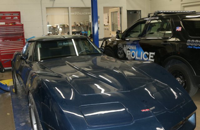 Újkorában fújták meg gazdájától ezt a C3-as Corvette-et, most keresik a jogos tulajdonost