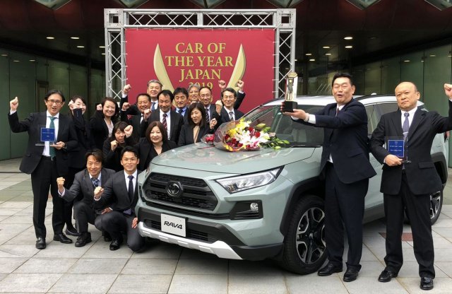 A Toyota RAV4 lett az Év Japán Autója