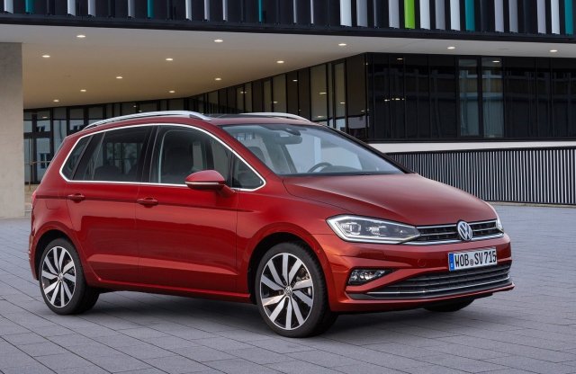 A kategória hanyatlása ellenére három egyterűt is kínál a Volkswagen