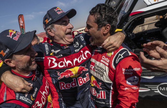 Carlos Sainz végzett az élen a 2020-as Dakar-ralin, pályafutása során harmadszor