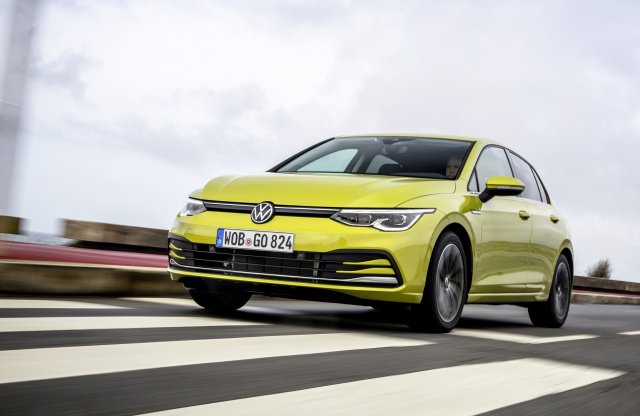 Már a márkakereskedésekben is láthatod az új Volkswagen Golfot