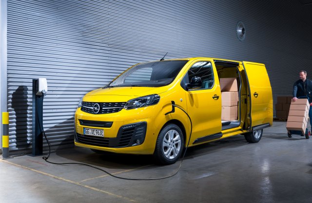 Megérkezett az Opel első tisztán elektromos haszongépjárműve, a Vivaro-e