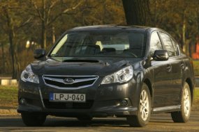Subaru Legacy teszt