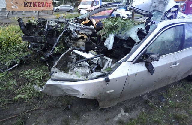 Csúnya baleset történt Budapesten a zivataros időben