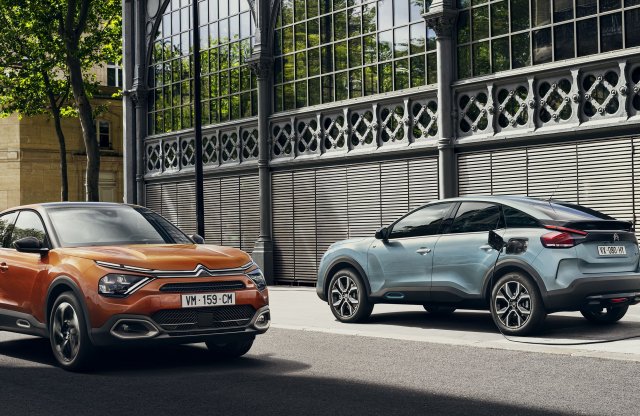 Dízel, benzines és elektromos is lesz az új Citroën C4-ből, online debütált az újdonság