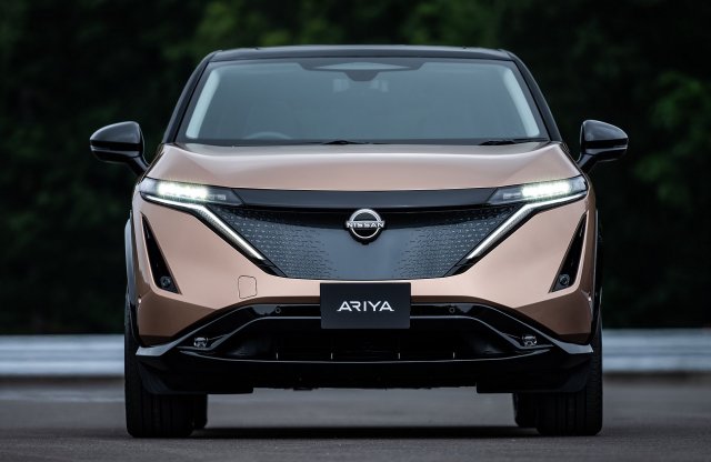Ariya néven érkezett a villanyhajtású Nissan SUV-kupé