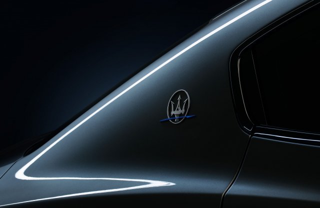 A Maserati Ghibli hibrid verziója fontos lépés a márka történetében, később villanymodell is érkezik