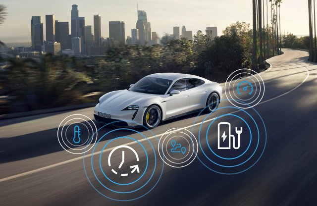 Októbertől új funkciók lesznek elérhetők a Porsche első elektromos modelljéhez, a Taycanhoz
