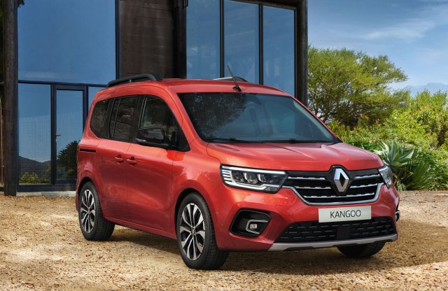 Korosodó Kangoo kishaszonjármű/egyterű párosát rögtön 4 modellel váltja a Renault