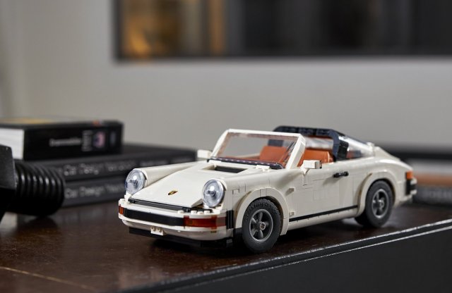 Kétféle Porsche 911 is megépíthető az új LEGO készletből