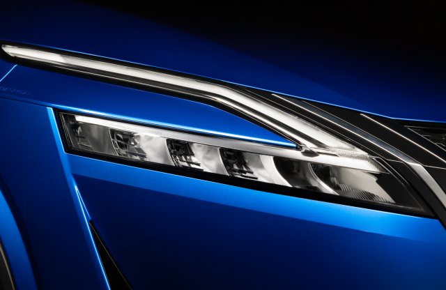 Éles vonalakkal és a Nissan Juke által inspirált fényszórókkal érkezik a harmadik generációs Qashqai