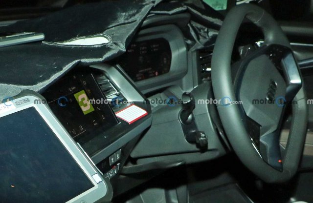 Új fotók és további információk szivárogtak ki az Audi Q4 e-tronról, egyre érdekesebbnek ígérkezik