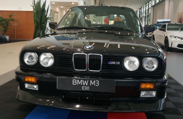 BMW rajongók számára kötelező meglátogatni a BMW M3 