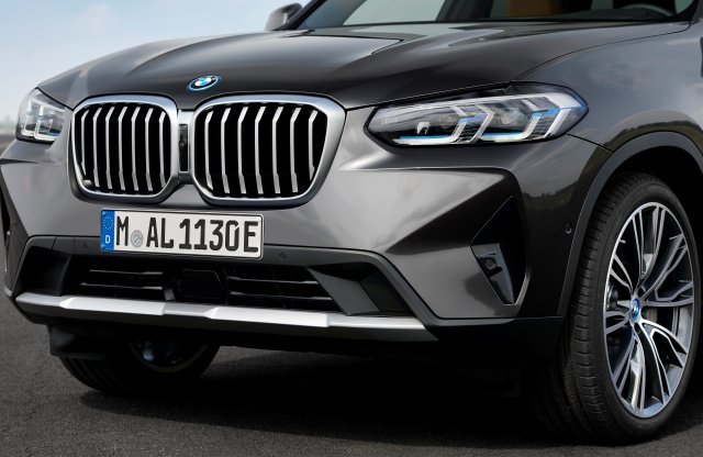 A BMW a kompakt SUV kategóriában is frissít, modernizálják a klasszikus és a kupés formát is