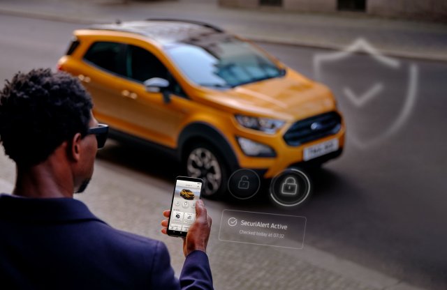 A Ford közvetlenül okostelefonunkon jelez, ha gyanús tevékenység folyik autónk körül
