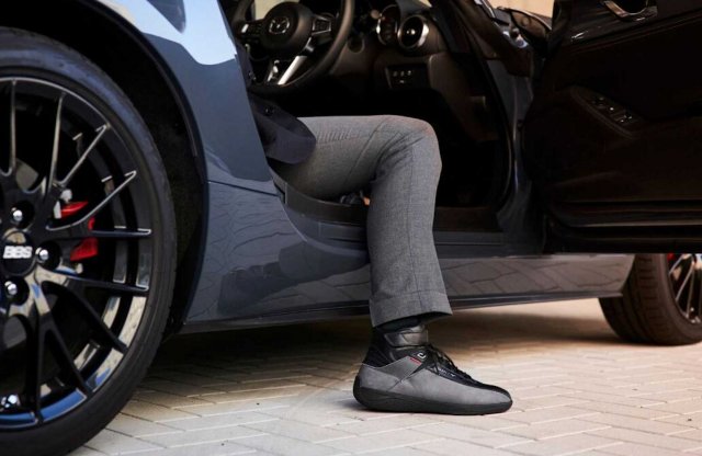 Cipőt is gyárt a Mazda, kimondottan vezetéshez