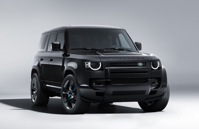 Limitált darabszámban lesz elérhető a Land Rover Defender V8-assal szerelt Bond Editionje