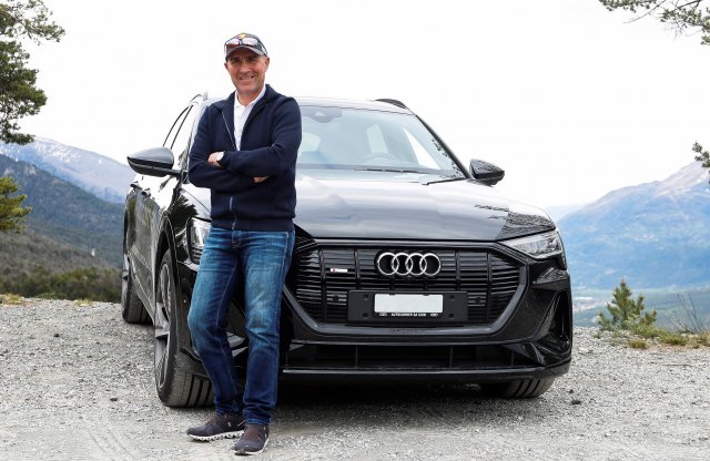 A 14 szeres Dakar-győztes szerint ígéretes az Audi brutálisan erős villany-SUV-ja