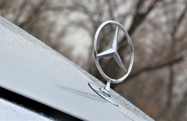 Az ország vezető prémiummárkaja volt tavaly a Mercedes, rekordévet zártak eladások terén