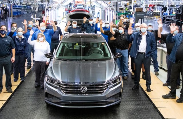Elköszönt az amerikai gyártósor az utolsó Volkswagen Passattól, Európában is kérdéses a modell sorsa
