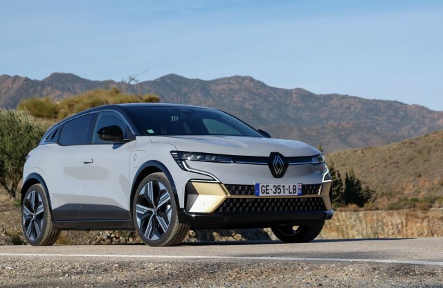 Ismét nagyot gurít a Renault, meggyőzően sikerült a Mégane E-TECH Electric