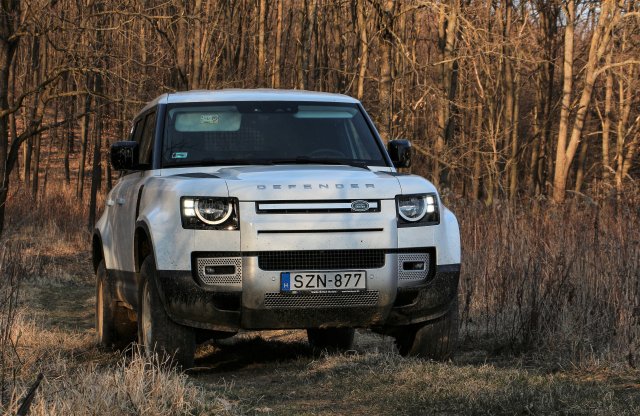 Országjáró túra, légvonalban: megtudtuk, mire képes a Land Rover Defender valódi terepen