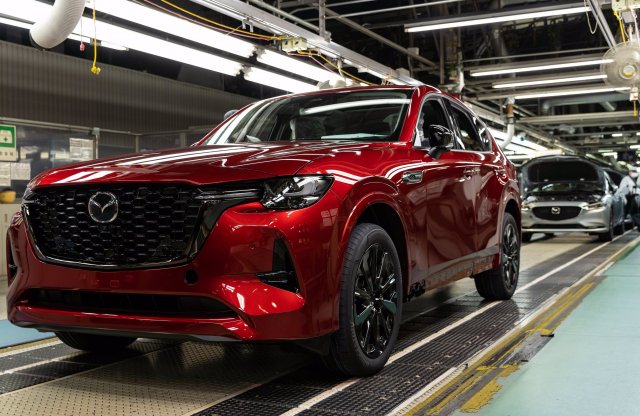 Megkezdődött a Mazda legújabb SUV-jának gyártása, hamarosan hajóznak Európába