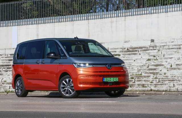 Hasonló élmény, fele fogyasztással: Volkswagen Multivan eHybrid teszt