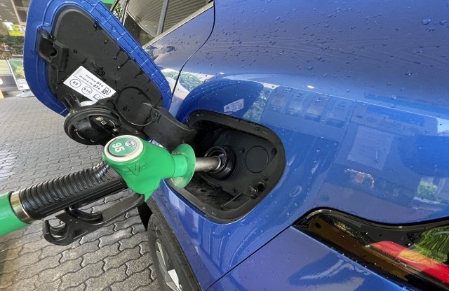 Magyar Ásványolaj Szövetség: olyan túlfogyasztásban vannak az üzemanyagok, hogy az hiányt szülhet