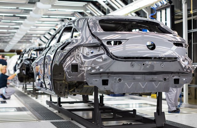 400 milliárd forintból telepít új gyártósorokat Kecskemétre a Mercedes
