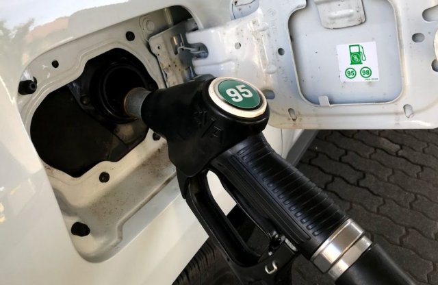 A benzint tankolók szeretni fogják a pénteket