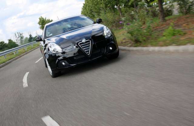 Alfa Romeo Giulietta 1.4 TB Distinctive teszt