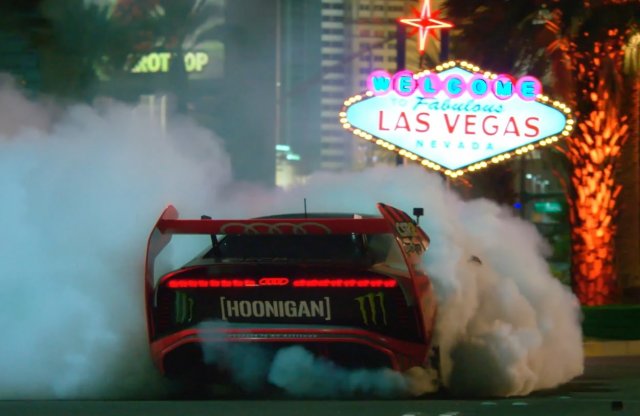 Így tépi fel Las Vegas aszfaltját Ken Block modernizált, elektromos Audi Quattrója