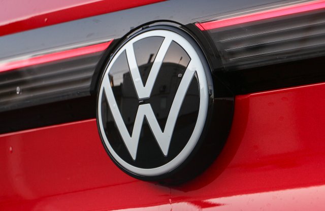 Egy szenzorhiba miatt kényszerül korrekcióra a Volkswagen