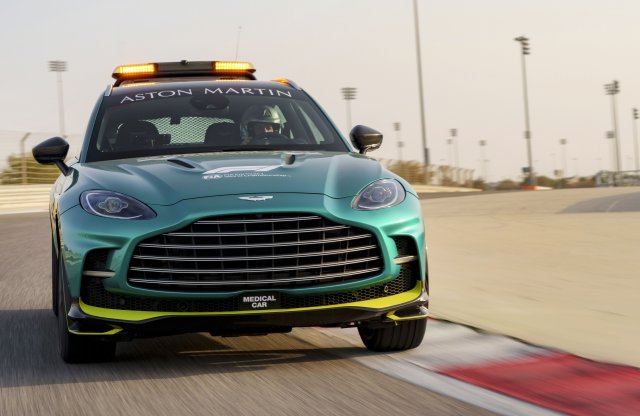 Hétvégén indul a Forma-1 idei szezonja, Bahreinben debütál az Aston Martin DBX707 orvosi autóként