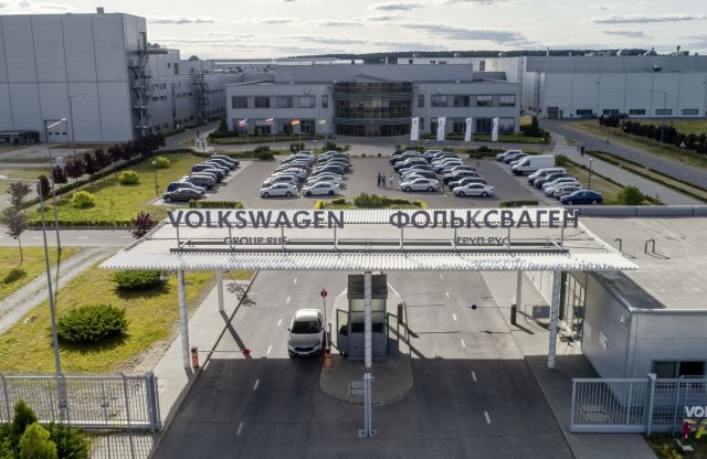 A bíróság befagyasztotta a Volkswagen oroszországi eszközeit szerződésszegés miatt