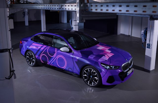 További modellekben, köztük jelenlegiekben is elérhető lesz a BMW AirConsole-ja
