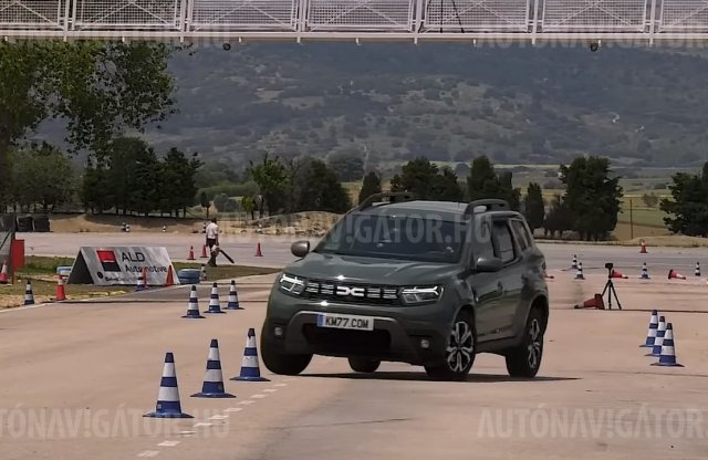 Jávorszarvasteszten a Dacia Duster, videón mutatjuk mire volt képes a SUV!
