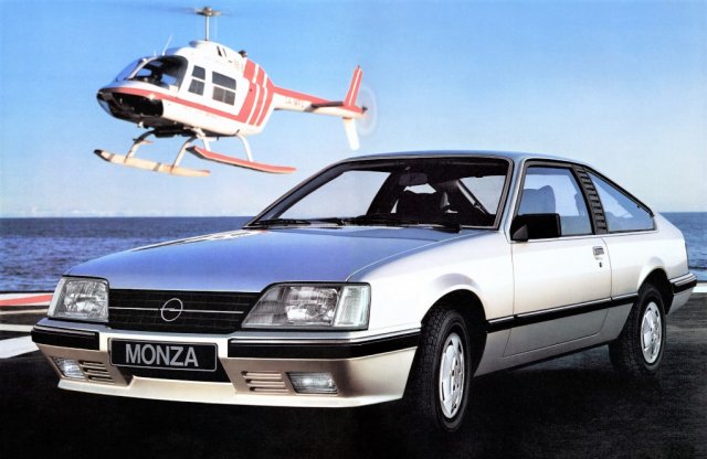 Emlékszel még a 3,0 literes Opel Monzára? Mutatjuk a végsebesség-tesztjét!