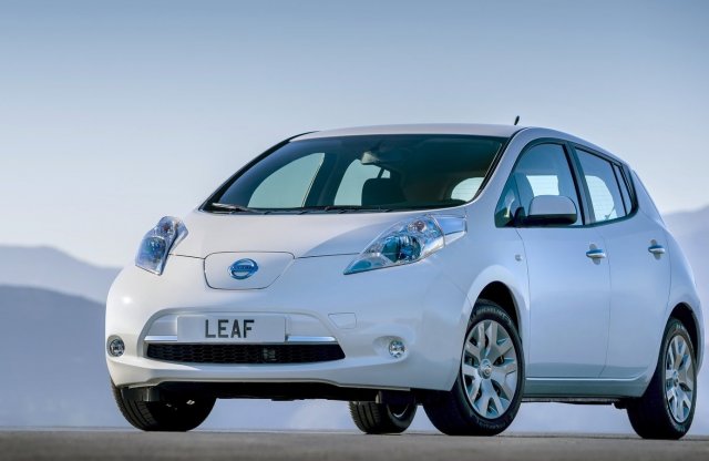 A Nissan saját bevallása szerint sem tudja, mikor mutathatnak be megfizethető villanyautót