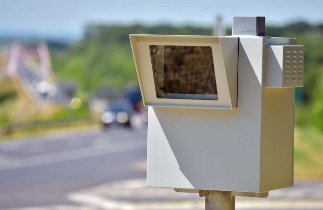 Az újpesti önkormányzat új sebességmérőket vet be a száguldozók megfékezése érdekében