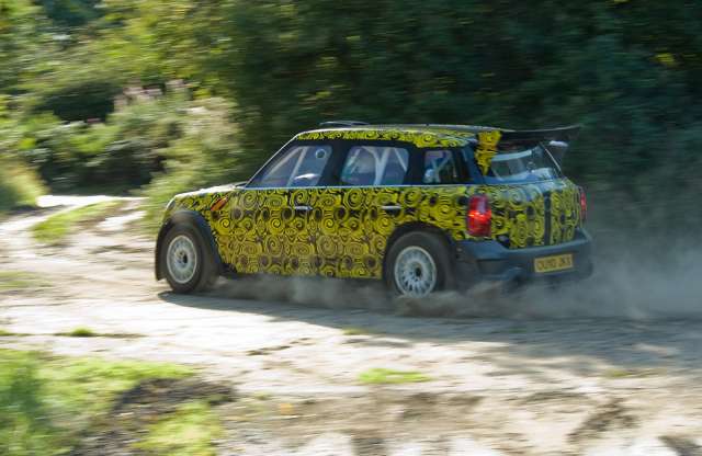 Jól mozog a Mini Countryman WRC