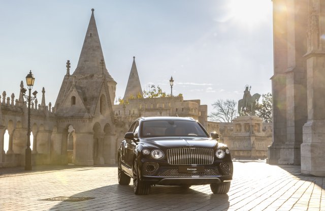 Immár fél évtizede lehet Magyarországon is vásárolni Bentley luxusautókat