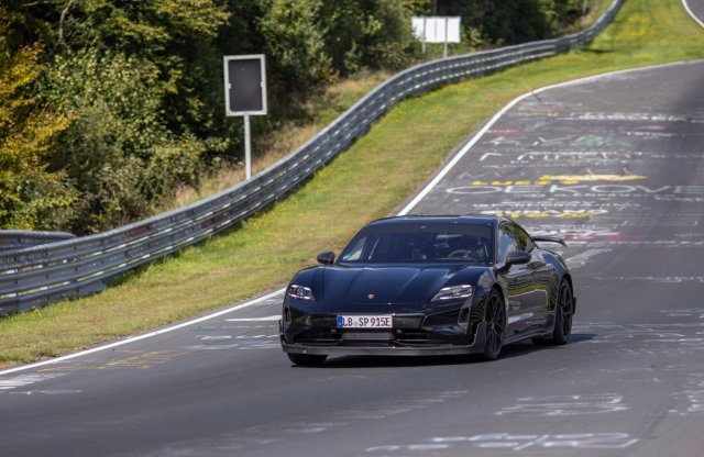 Nem hagyja magát a Porsche Taycan, durván elverte a Nürburgringen a Tesla Model S Plaidet