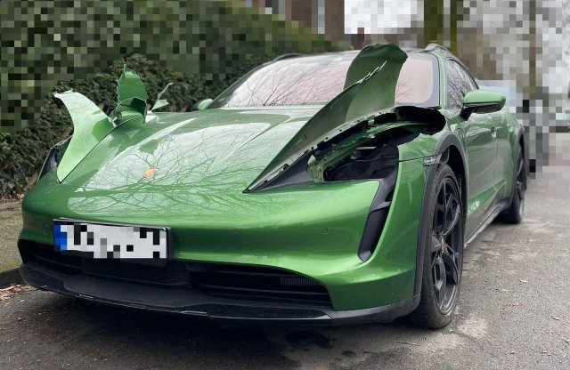 Németországban új szintre emelték a lopást: egy Porsche fényszóróit vitték el