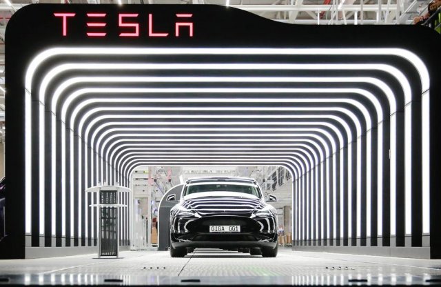 Leállt a gyártás a Tesla berlini üzemében, még nem tudni, mikor folytatódhat a termelés