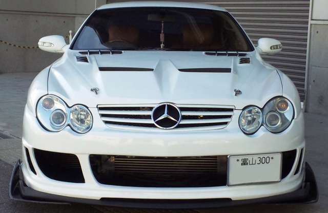 Mercedes Lexuskupé Japánból