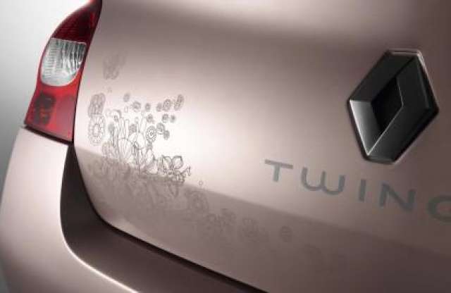 Jön a Renault Twingo Miss Sixty Edition